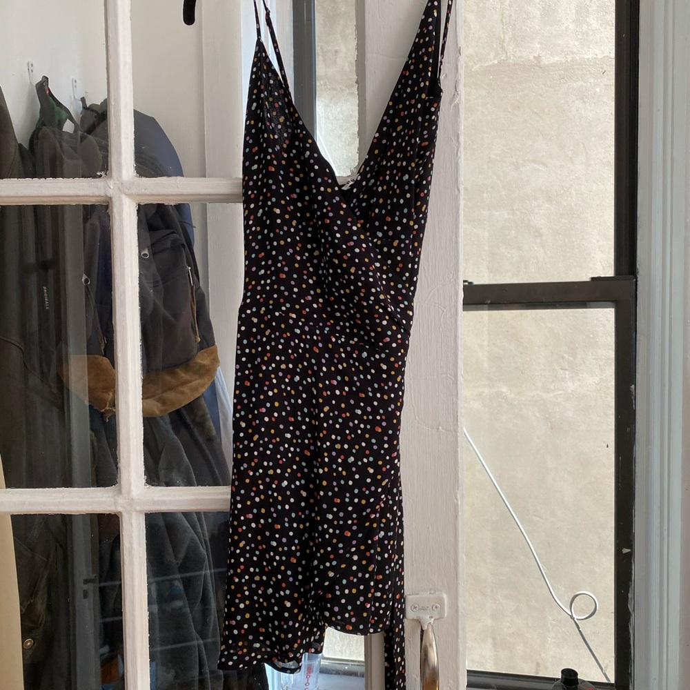 REFORMATION wrap DRESS - Picture 2 of 2